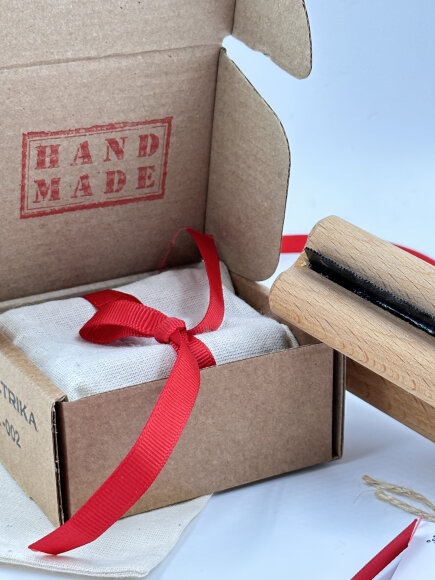 Щетка PETRIKA – инструмент для ухода за шерстью домашних животных – малая 7 см. Щетка PETRIKA – инструмент для ухода за шерстью домашних животных – малая 7 см.